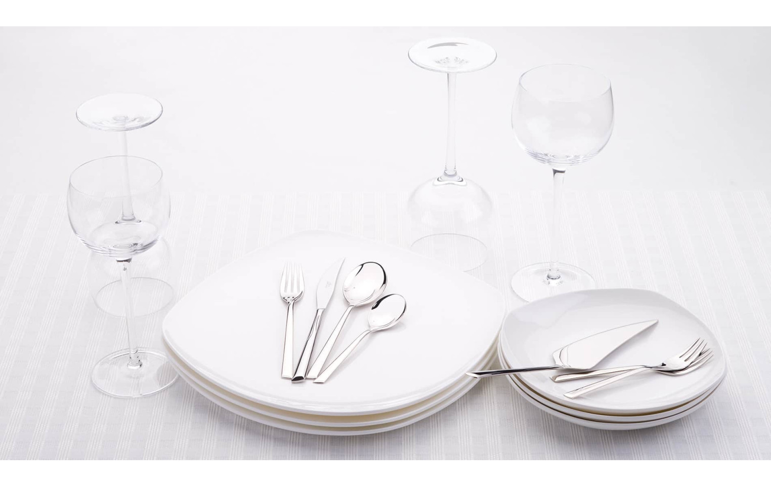 Besteckset 68-teilig FLAMES MAT+ Koffer